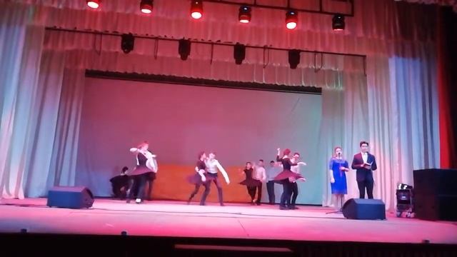 Месячник 2019 патриотический танец