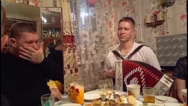 "Есть любовь или нет я не знаю" под гармонь 🪗 смотреть онлайн