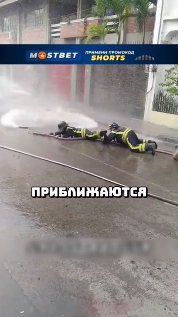 Вот на сколько сильный может быть поток воды в шланге # смотреть онлайн