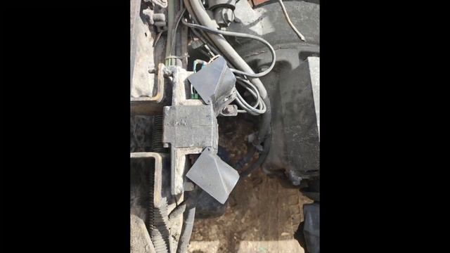 FREIGHTLINER Columbia CL1 2004г. Ремонт жгутов на КПП, АБС, реле стар?