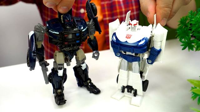 Игры гонки - Чиним тачку Железного Человека! - Видео Супергерои и Трансформеры онлайн. Игры машинки смотреть онлайн