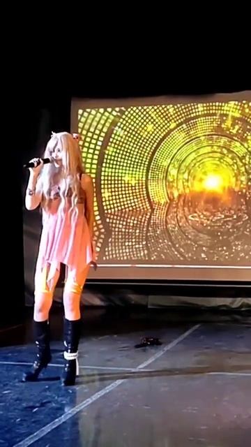 Здесь есть Сергеи? Следующая песня Серёжка #shorts Певиц? смотреть онлайн