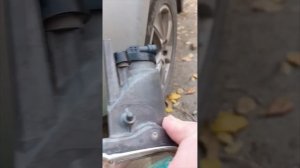 Замена противотуманных лампочек на Тойота раф4, второ?