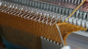 Закрытие петель через колок