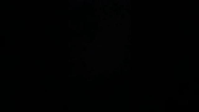 Сестра ест с закрытыми глазами смотреть онлайн