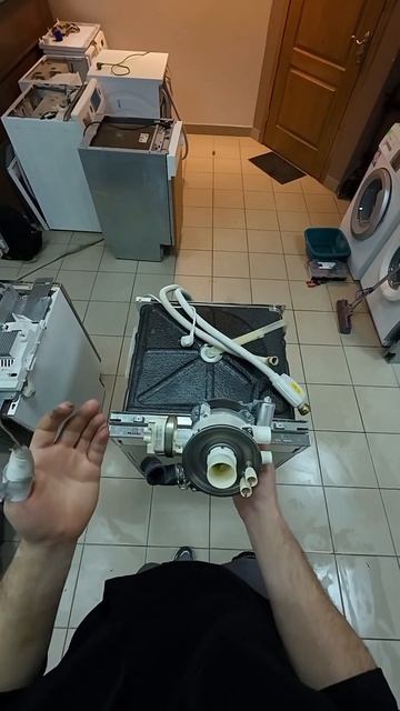 Zulauf/Ablauf. Посудомоечная машинка Miele смотреть онлайн