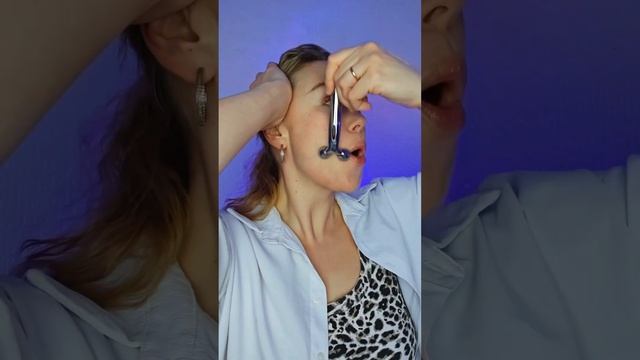 Массаж от брылей роллером #facemassage
