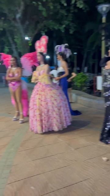 Когда мечтаешь быть Ж но рожден М #funny #memes #greenscreen #halloween смотреть онлайн