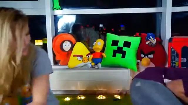 ИВАНГАЙ И МАРЬЯНА РО ЕДЯТ КАКАШКИ!шоок смотреть онлайн