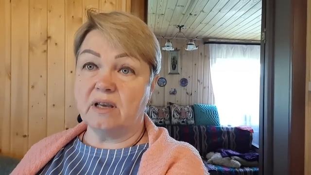 ДЕД МОРОЗ ХУЛИГАНИТ. У ЛЁШИКА БОЛИТ СПИНА, А Я ЗАНИМАЮСЬ ВЕРАНДОЧКОЙ. смотреть онлайн