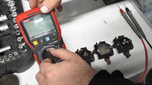 ВАЗ 2107 лампа зарядки гаснет после перегазовки, возмож?