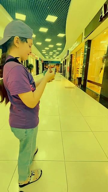 ::-Та, которая бежала- моя двоюродная сестра. (Ее зовут К смотреть онлайн