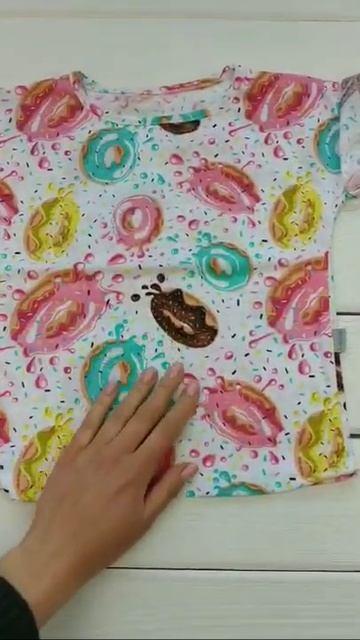 Милая футболка для девочки