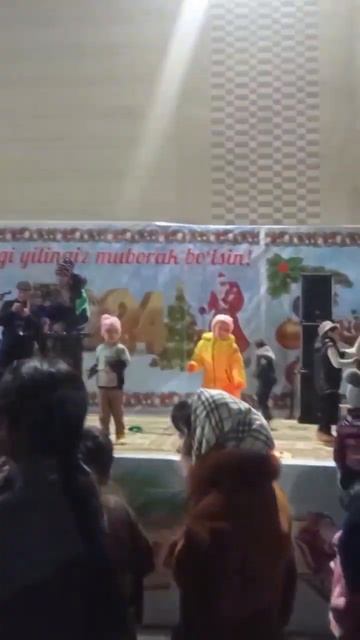 Узбекистан Нуратинский район встречают новый год 2024 смотреть онлайн