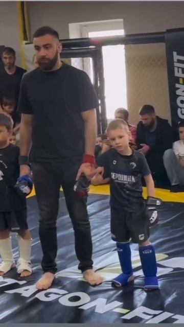 Умница 👏🏻 #mma #popmma #борьба #mmafighter #борец смотреть онлайн
