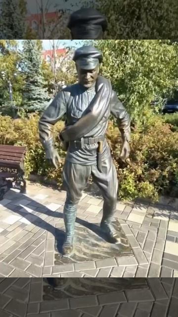 Памятник товарищу Сухову Самаре #Самара #Сухов #Фёдор # смотреть онлайн