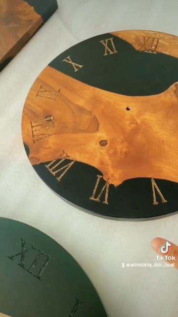заказать часы из дерева можно тут👉https://instagram.com/mir_dereva20