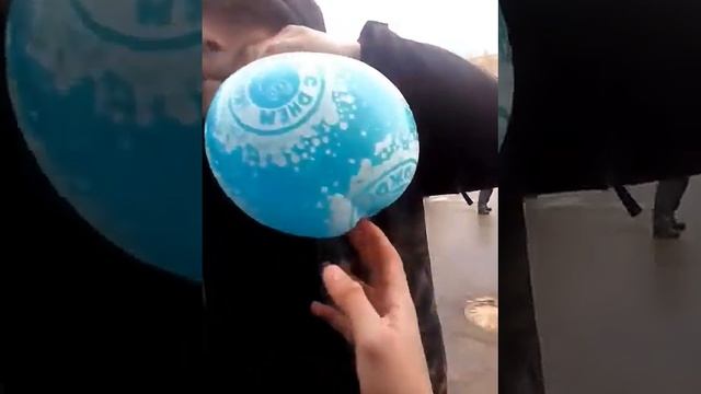 Гелиевый шарик смотреть онлайн