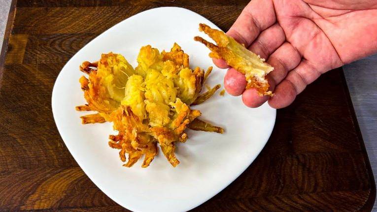 Теперь лук едим только так Съедаем 2 й килограмм за неделю, так вкусно и аппетит смотреть онлайн