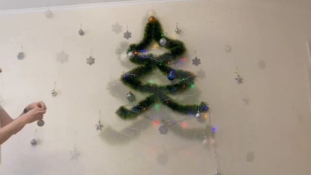 Украсили комнату к Новому ГодуСнег в Краснодаре ☃️❄️Голодные голуби у церкви