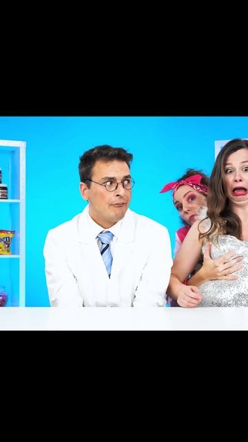 Девочка ест пиццу смотреть онлайн