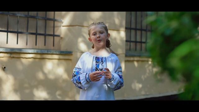 Олеся Мельничук, пісня Молода Україна. Викладача Надія Терпій м.Самбір, Україна смотреть онлайн