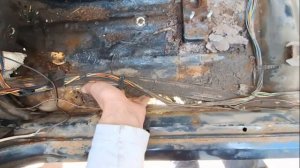 Решил поменять пороги и днище на ВАЗ 2111, а пол дня чини?