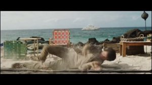 Краб мутант, топит яхту. Любовь и монстры.