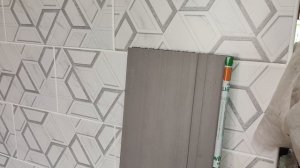 Поменяли входную дверь и межкомнатную арку ,съездили к реке.