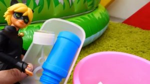 Игрушки Леди Баг и Супер Кот строят детскую площадку! Видео для детей Help Me