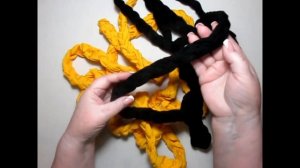 Проще некуда!!! Коврик из старой одежды.#коврик #старые вещи