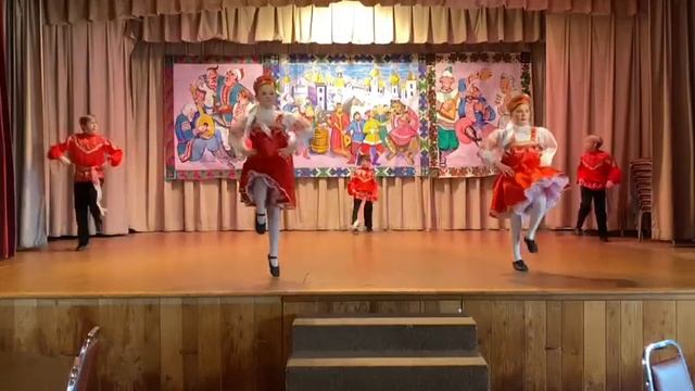 Ансамбль Тройка - средняя группа - Гуляй мой конь смотреть онлайн