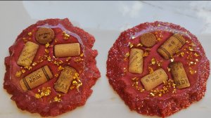 Подстаканники с винными пробками из эпоксидной смолы