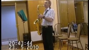 Маленький цветок №3  На саксофоне