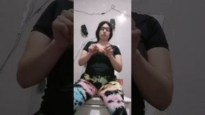 Itzel Reyes_Hola mis diablitos TT