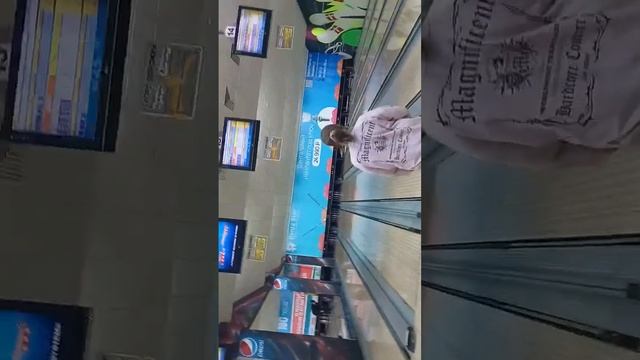 на день рождения друга Марик, на боулинг, Марик 10 лет, 25 смотреть онлайн