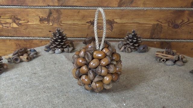 Шар из желудей П43-B29 смотреть онлайн