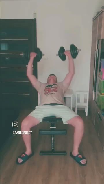 Разминка с резиной перед разминкой с гантелями смотреть онлайн