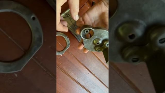 Швейная машинка Bee brand с ручным приводом смотреть онлайн