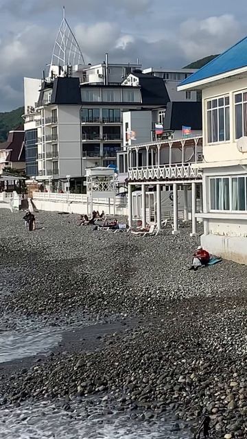 Сочи,Лазаревское,14октября2024 г. 15.00, тепло 24* море успок? смотреть онлайн
