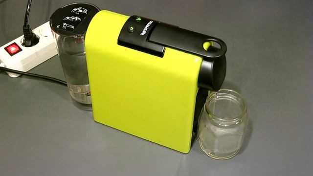 DeLonghi Nespresso Essenza Mini EN85 L (кофемашина, кофеварка) смотреть онлайн