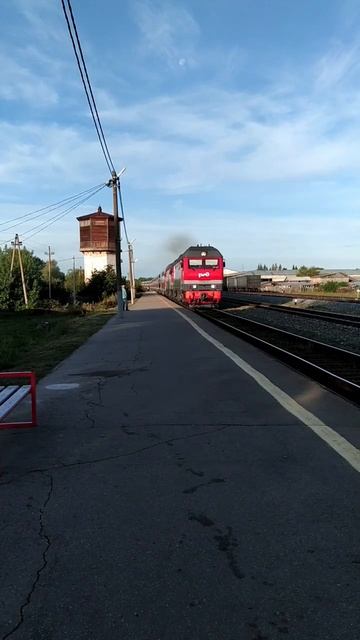 Двухэтажный поезд №22 Москва -Ульяновск с тепловозом Т смотреть онлайн