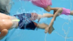 Смешные видео онлайн - В Аквапарке появились Русалки? – Новые игры в видео шоу Акватим