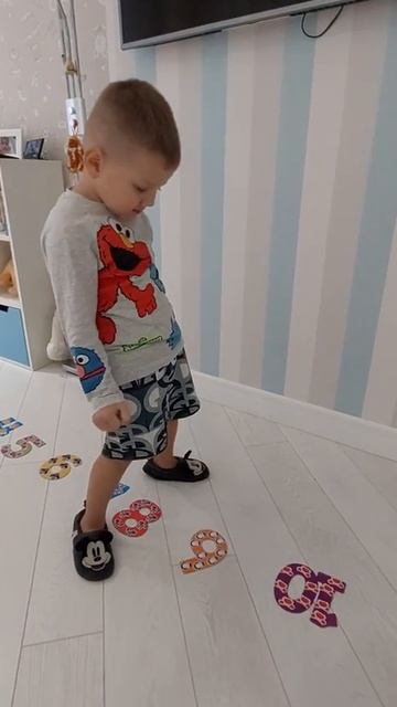 "1-2-3-4-5 числа буду называть!" смотреть онлайн