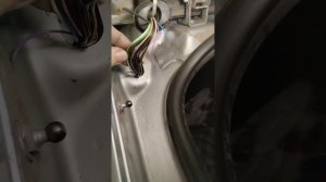 лада х-рей, ремонт проводки крышки багажника