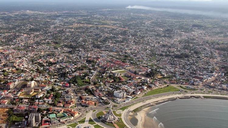 БЕДНЕЙШАЯ СТРАНА, ГДЕ УЖЕ ПОЛВЕКА ПРАВИТ ОДИН ПРЕЗИДЕНТ