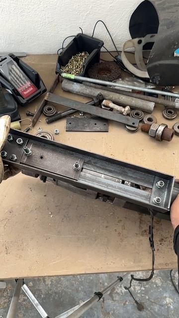 Furadeira de Bancada #shorts #furadeira #drillpress #homemade #сверлильный станок смотреть онлайн