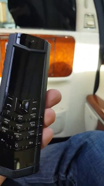Обзор Vertu Signature S Design Pure Black смотреть онлайн