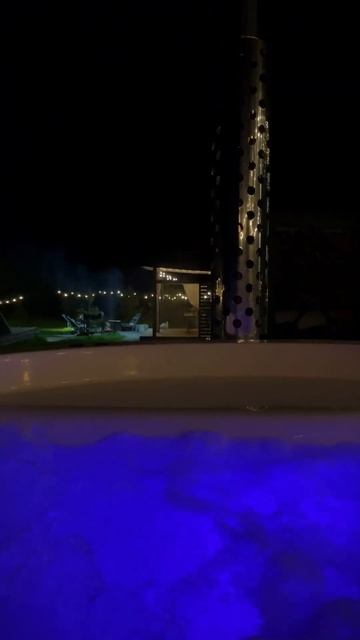 🩵inst: sofiagaitsenreider 🫧#бассейн #джакузи #ночь #эстетика #ин? смотреть онлайн