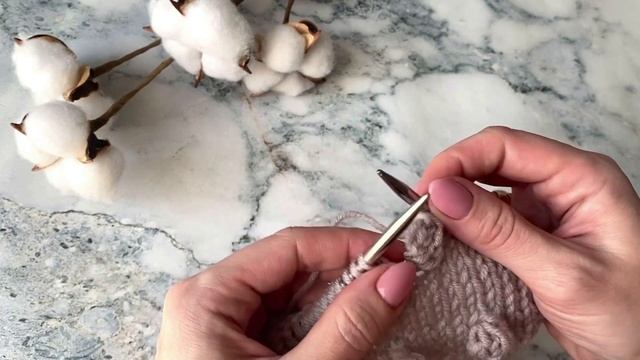 Шишечки спицами / Узор спицами / Узор для детской шапки / Узор для шапки / Простой узор спицами смотреть онлайн